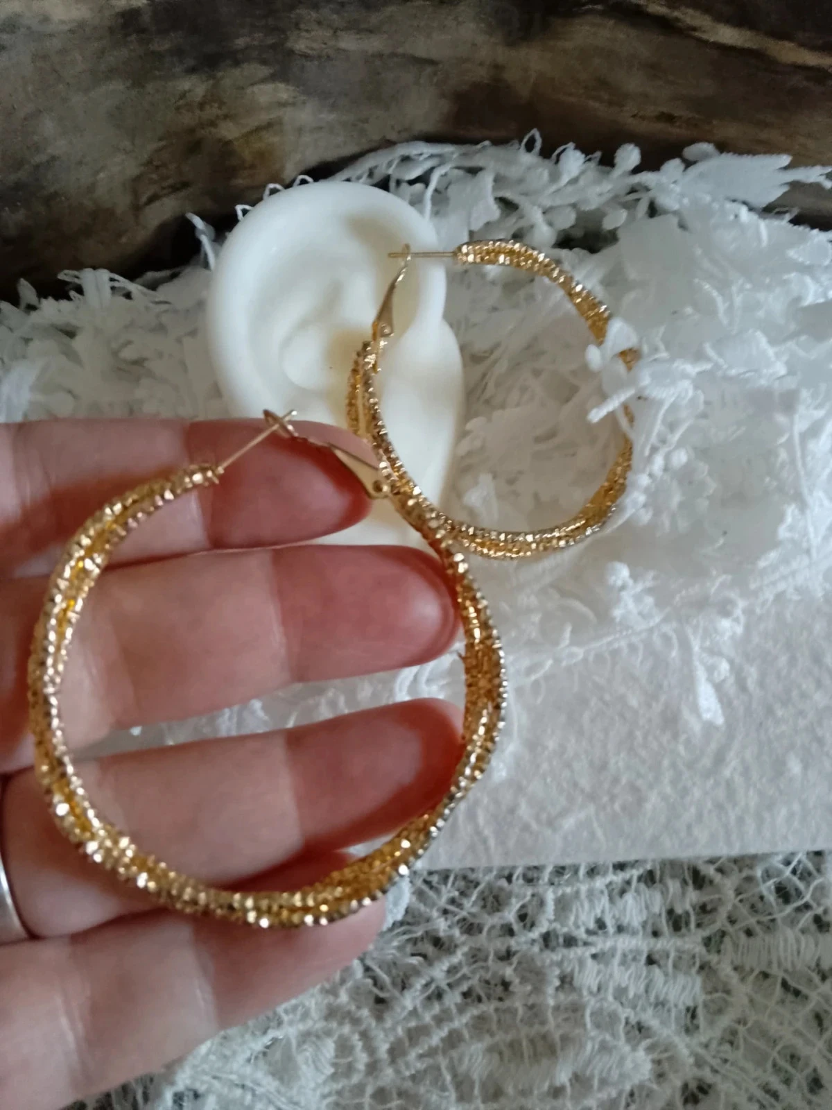 Bohemien Boho Goudkleurige gedraaide stalen creolen – photo 3